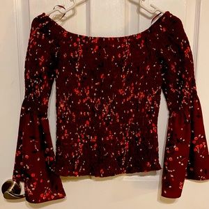 Off shoulders long sleeve flowered red Top